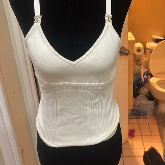 1️⃣0️⃣0️⃣0️⃣ Worn Authentic Chanel strap cropped top. - Picture 3 of 7